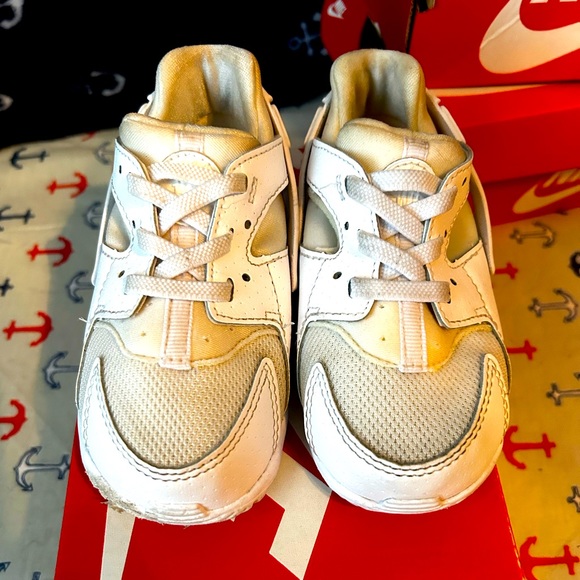 Nike Other - Nike White Huarache Sz 8c Worn Condition With Box